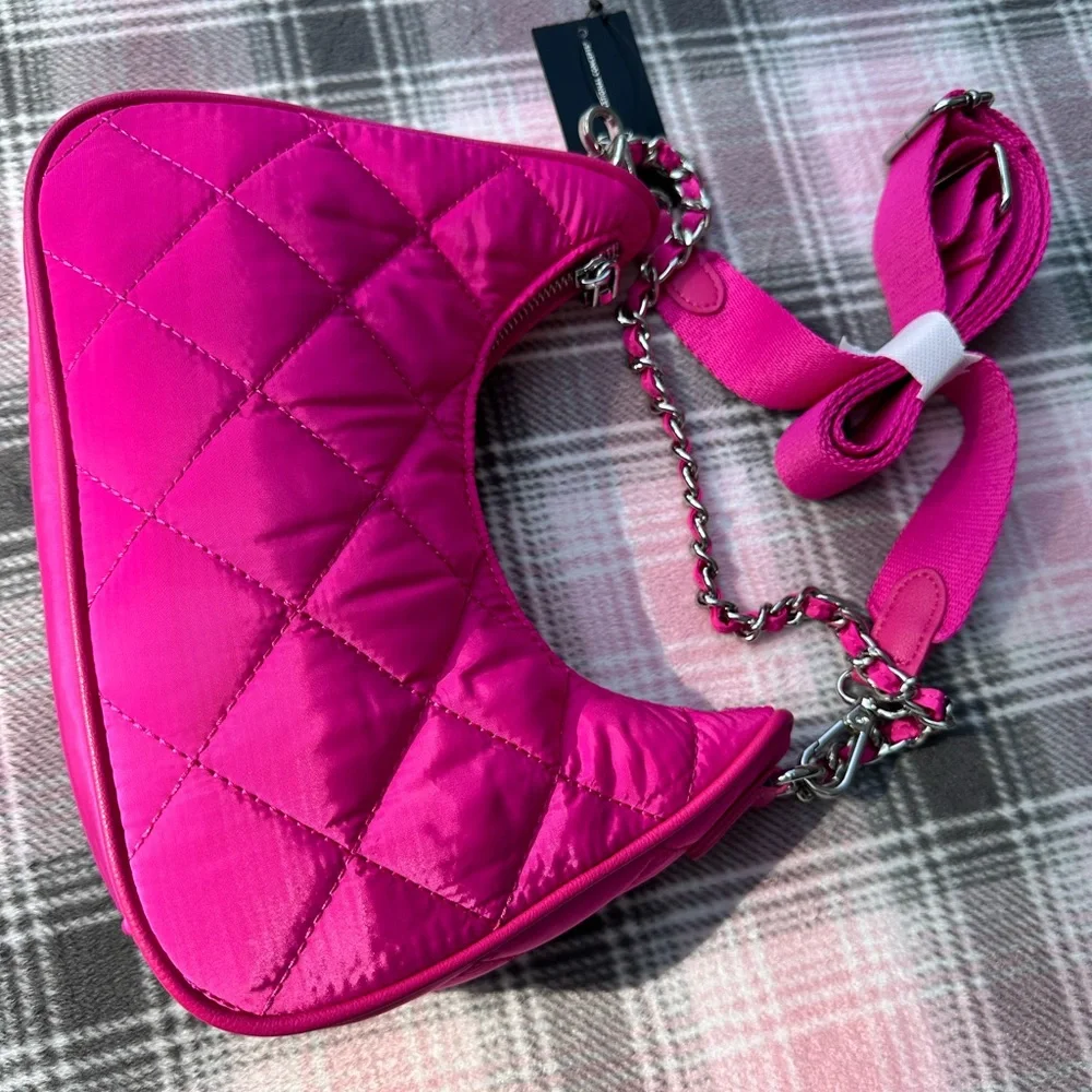 INC NWT one size Chelsea Pink 10Wx7Hx3Deep